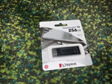 KINGSTON 128Go USB-C 3.2 Gen1 DataTraveler 70