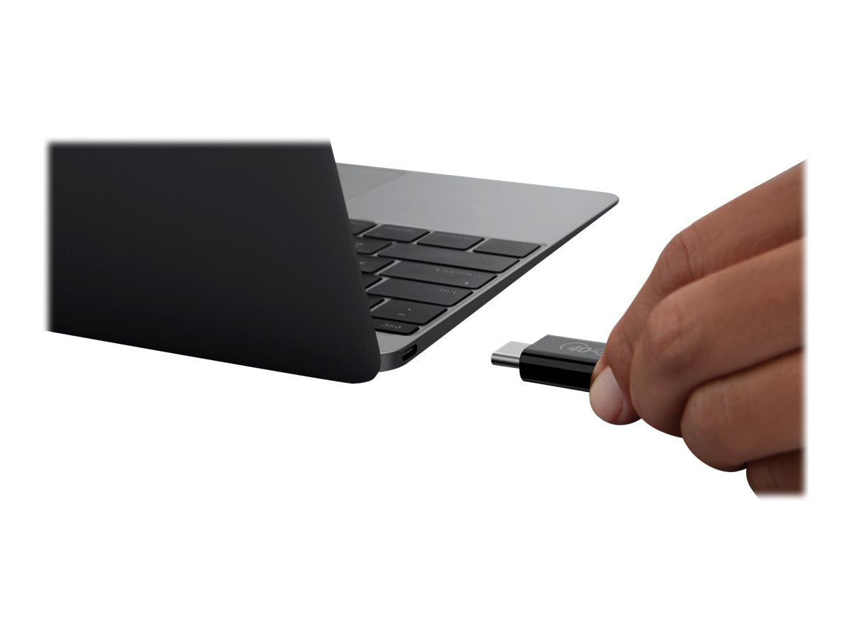 Zoom utilisateur : BELKIN Câble USB4 en 0.8m rétrocompatible USB3 100W