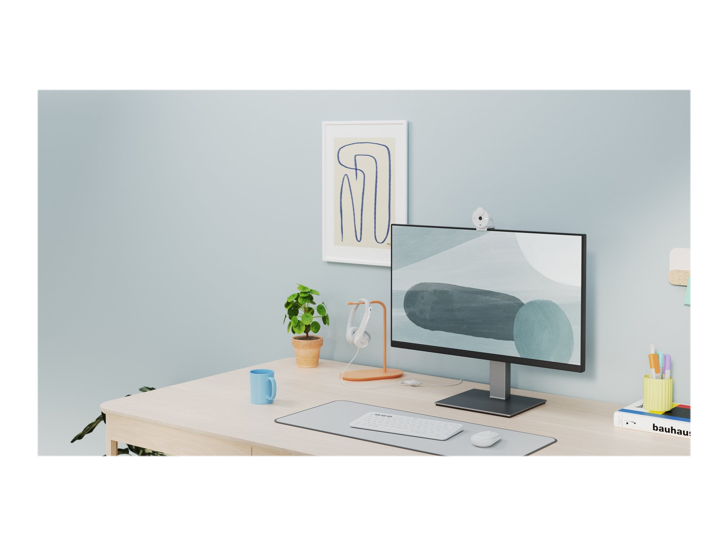 LOGITECH BRIO 300 Webcam colour 2 MP 1920 x 1080 720p 1080p audio USB-C