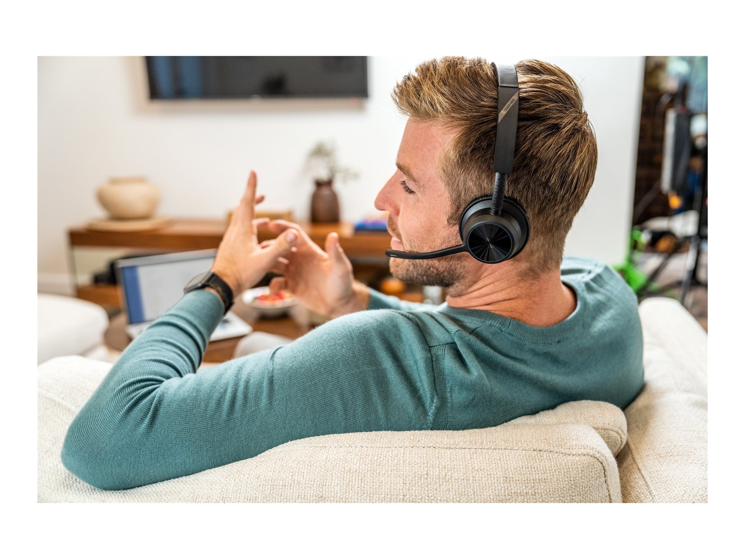 Poly VOY 4310 USB-C HS+BT700+CHS