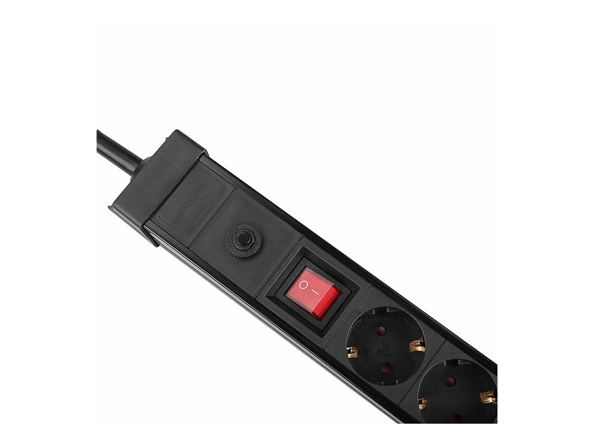 LINDY Mains 8 way gang socket with on/off Switch 3500W with overvoltage protection