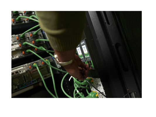 APC NetShelter Rack PDU Advanced Switched 7.4kW 1PH 230V 32A 332P6 40 Outlet