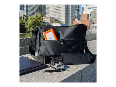 LACIE RUGGED 4To USB-C USB3.0 rÃ©sistant aux chutes. compressements et Ã  la pluie. utilisation tout terrain. orange