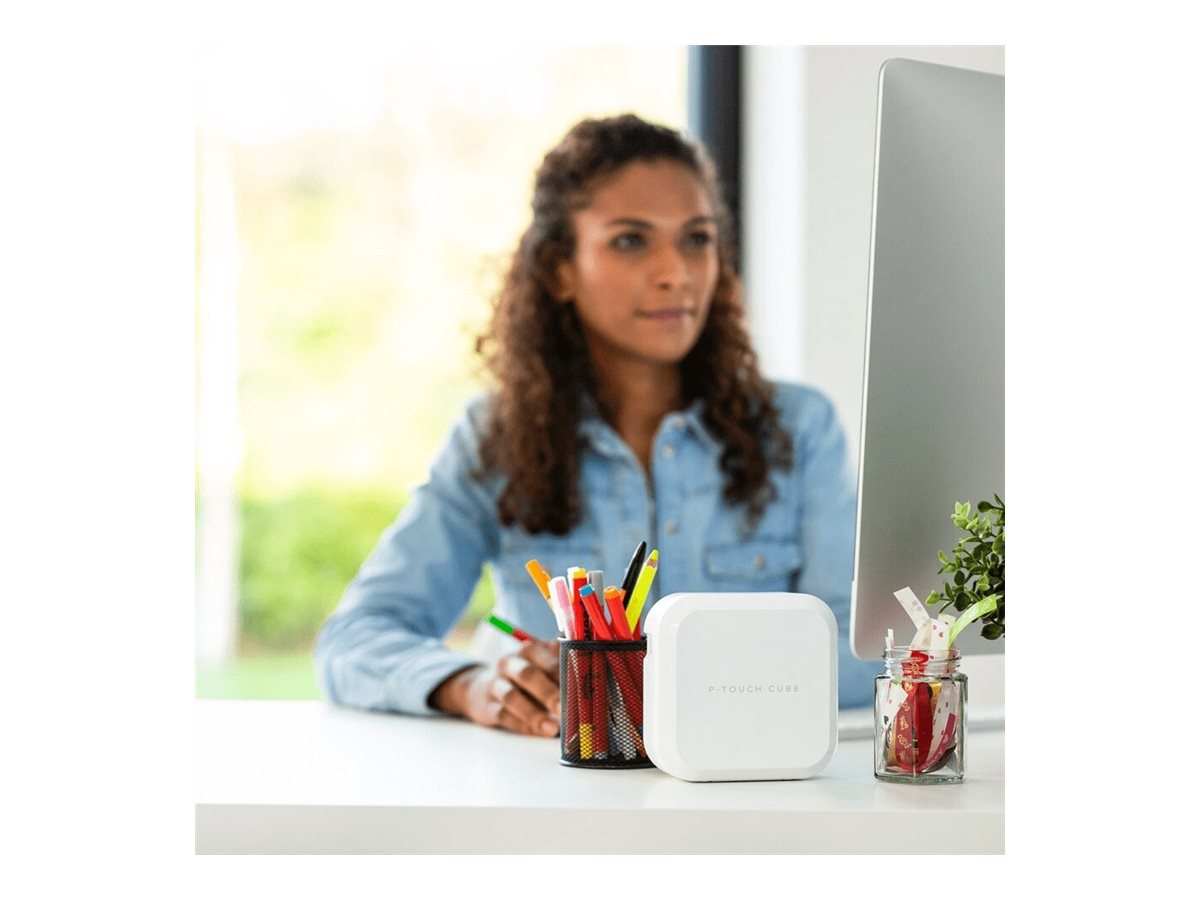 BROTHER P-Touch Cube Plus PT-P710BTH Label printer Up to 24mm 180x360dpi 20mm/sec USB 2.0 Bluetooth 2.1 EDR Cutter