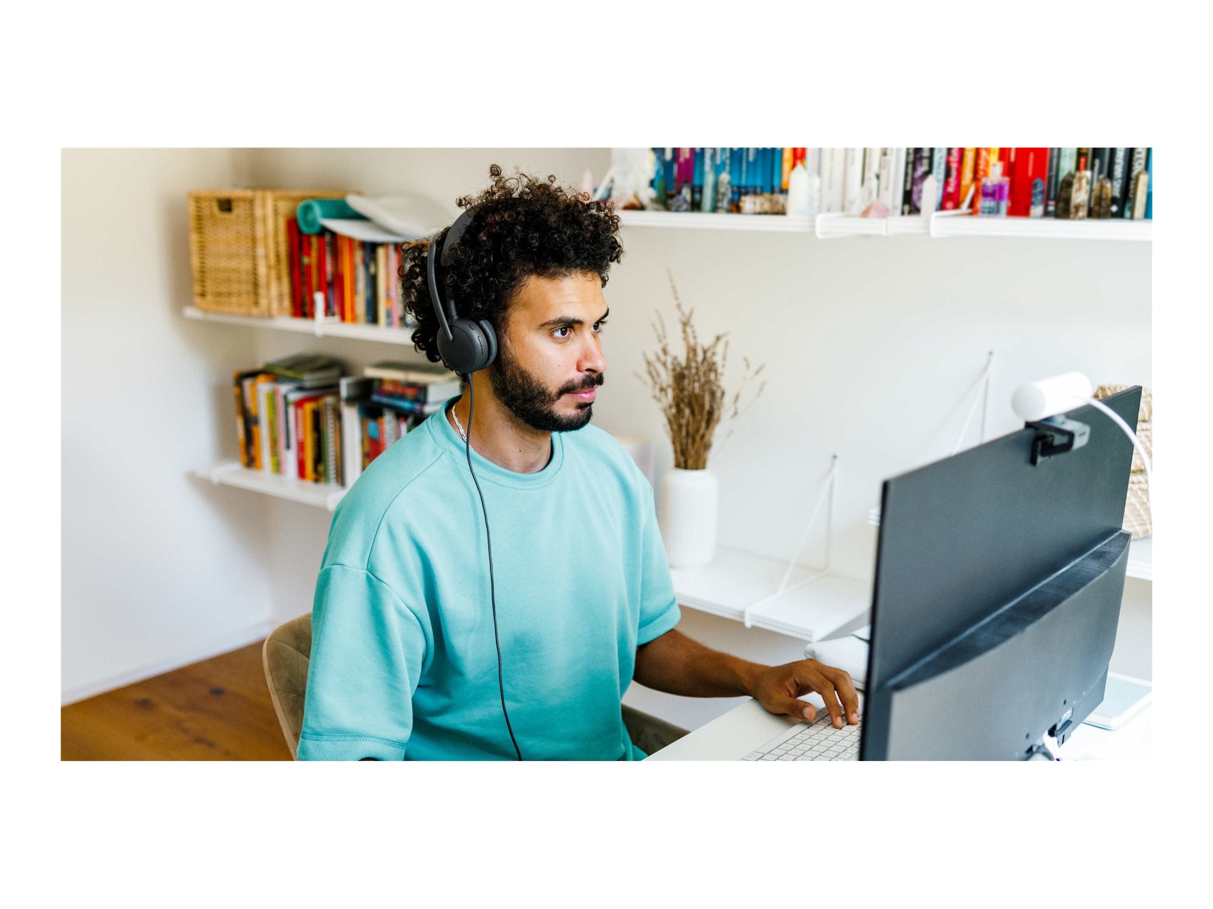 LOGITECH Zone Wired 2 Headset - Graphite