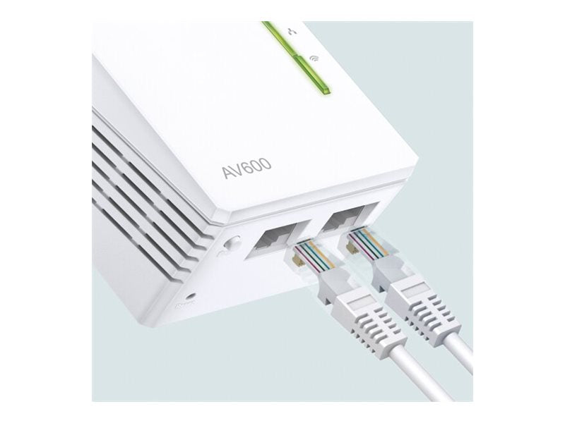 TP-LINK AV600 2-port Powerline WiFi Extender 500Mbps Powerline datarate 300Mbps wireleses N Plug and Play 2 fast ethernet port