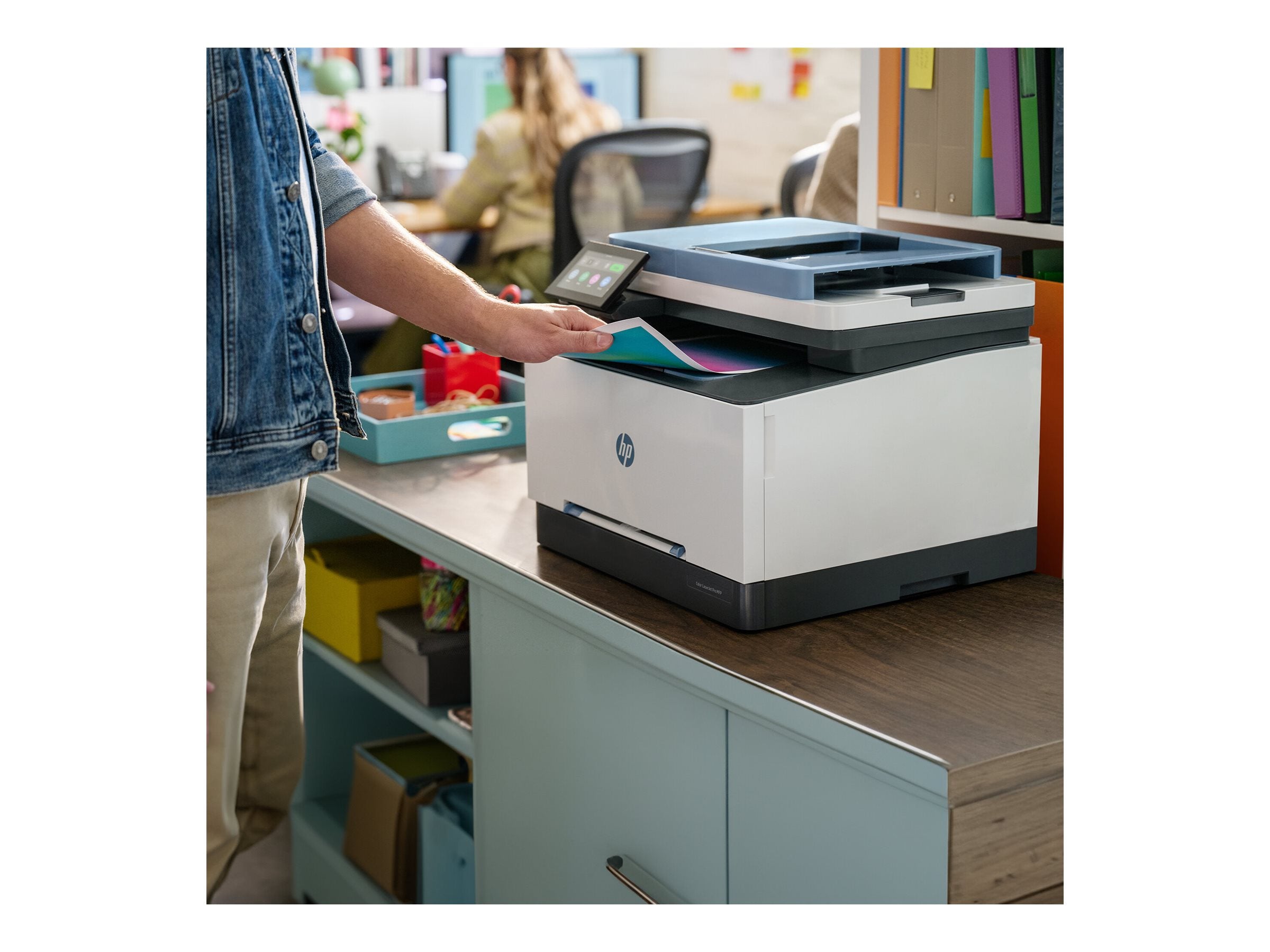 HP Color LaserJet Pro MFP 3302fdw Multifunction printer 216x356mm A4 25ppm 250 Sheets LAN USB 2.0 Wi-Fi