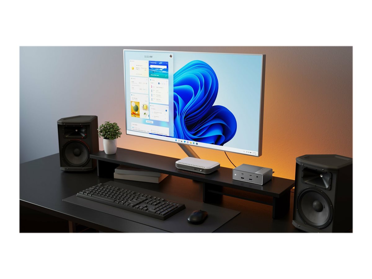 TARGUS HyperDrive Universal GEN2 15-in-1 USB-C Triple Video Docking Station - For MST enabled devices