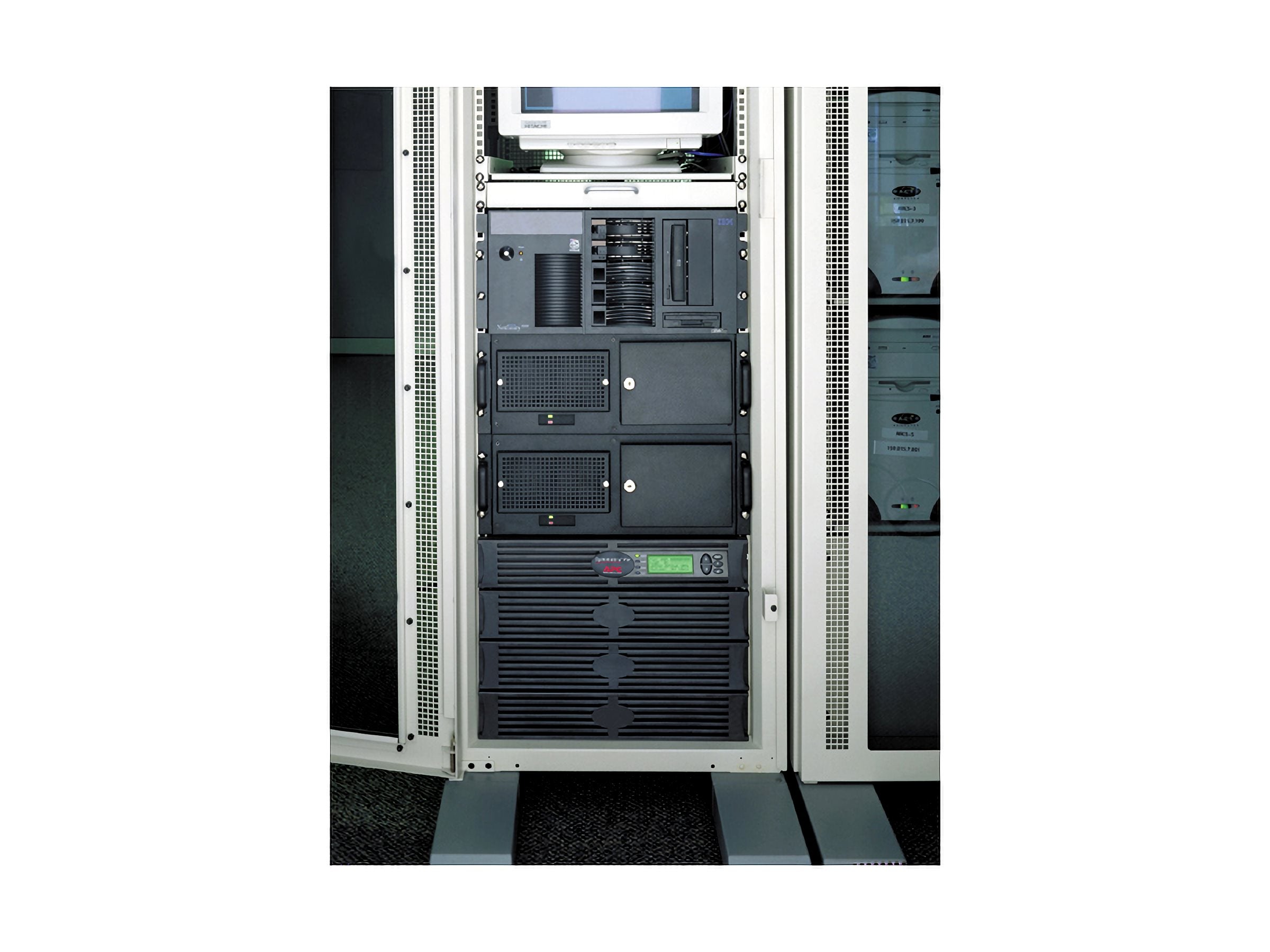APC Symmetra RM 6 kVA scalable to 6kVA N+1 Power Rack AC 208/240V 4200Watt Ethernet 10/100 oc 3 8U Canada United States Black
