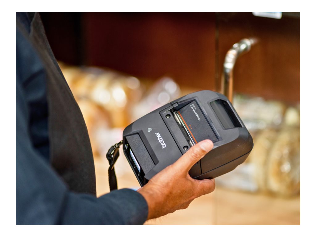BROTHER Imprimante détiquettes mobile 3 pouces USB-C Bluetooth MFi batterie incluse et adaptateur secteur en option et non fourni