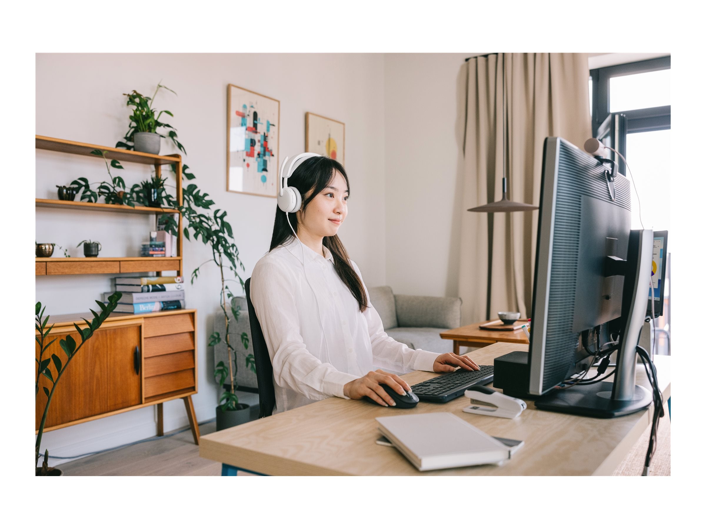 LOGITECH Zone Wired 2 Headset - Off-White