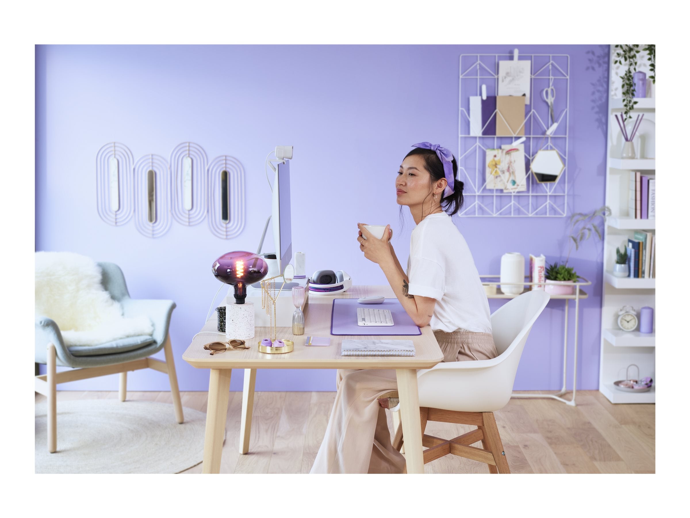 LOGITECH Desk Mat Studio Series Mouse pad lavender