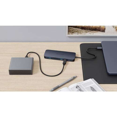 TARGUS HyperDrive EcoSmart Gen.2 Universal USB-C 10-in-1 Hub w 140 W PD3.1 Power Pass-thru