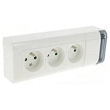 LEGRAND Multiprise 3 prises secteur 10/16 A à intégrer