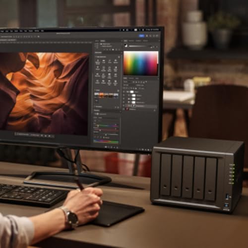 SYNOLOGY DS1525+ Desktop 5-BAY AMD Ryzen Embedded R1600 DUAL CORE 8Go RAM up to 32Go