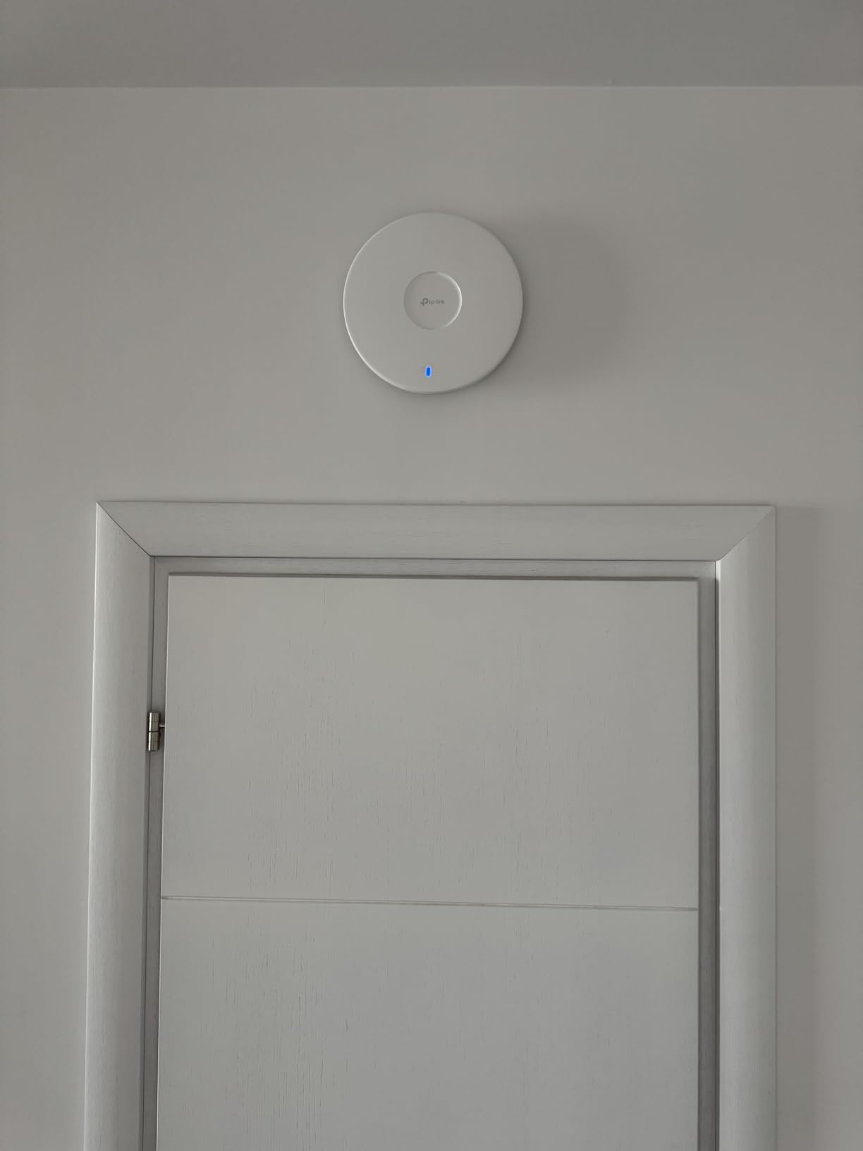 AX5400 Ceiling Mount WiFi 6 Access Point