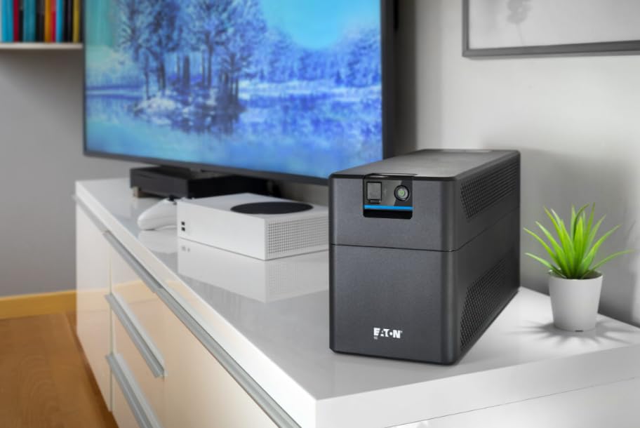 Eaton 5E900UD UPS interactif en ligne 0,9 kVA Tour noire