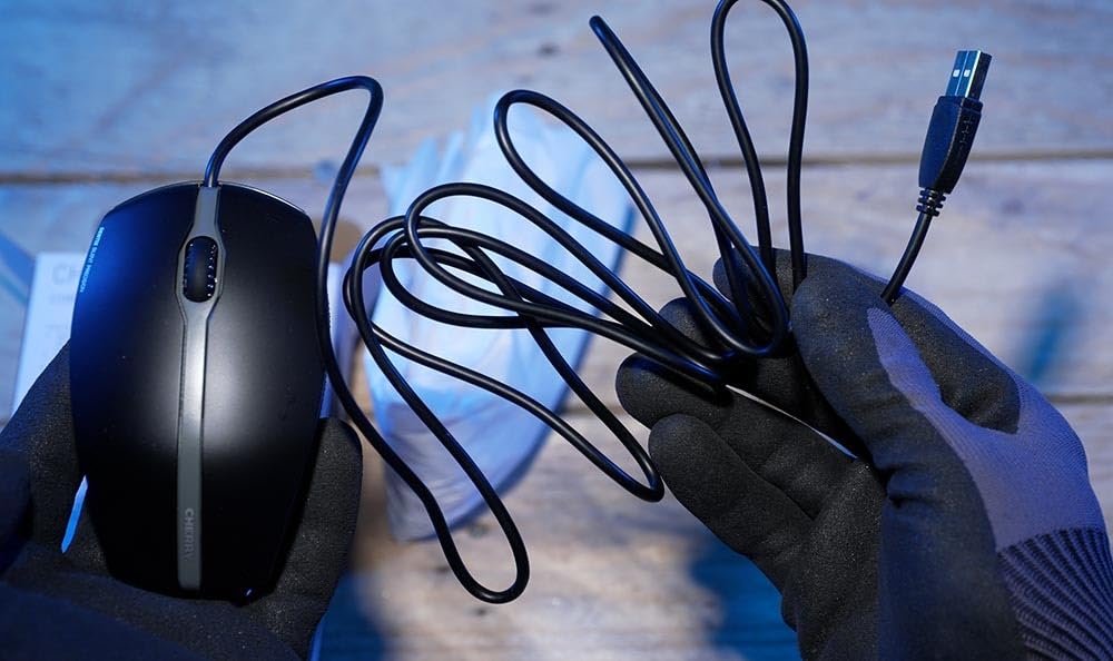 CHERRY Souris Gentix USB noire