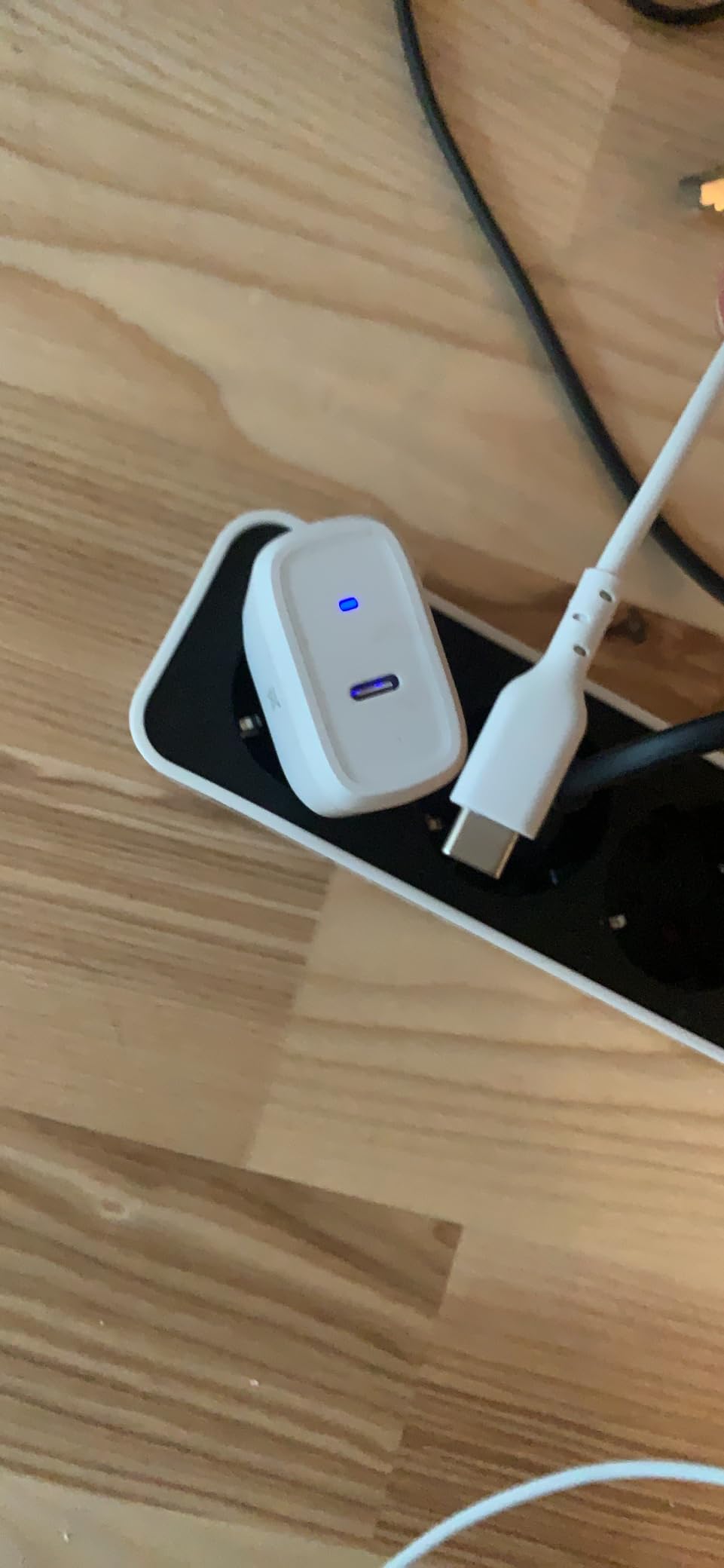 TRUST MAXO 45W USB-C Charger Black
