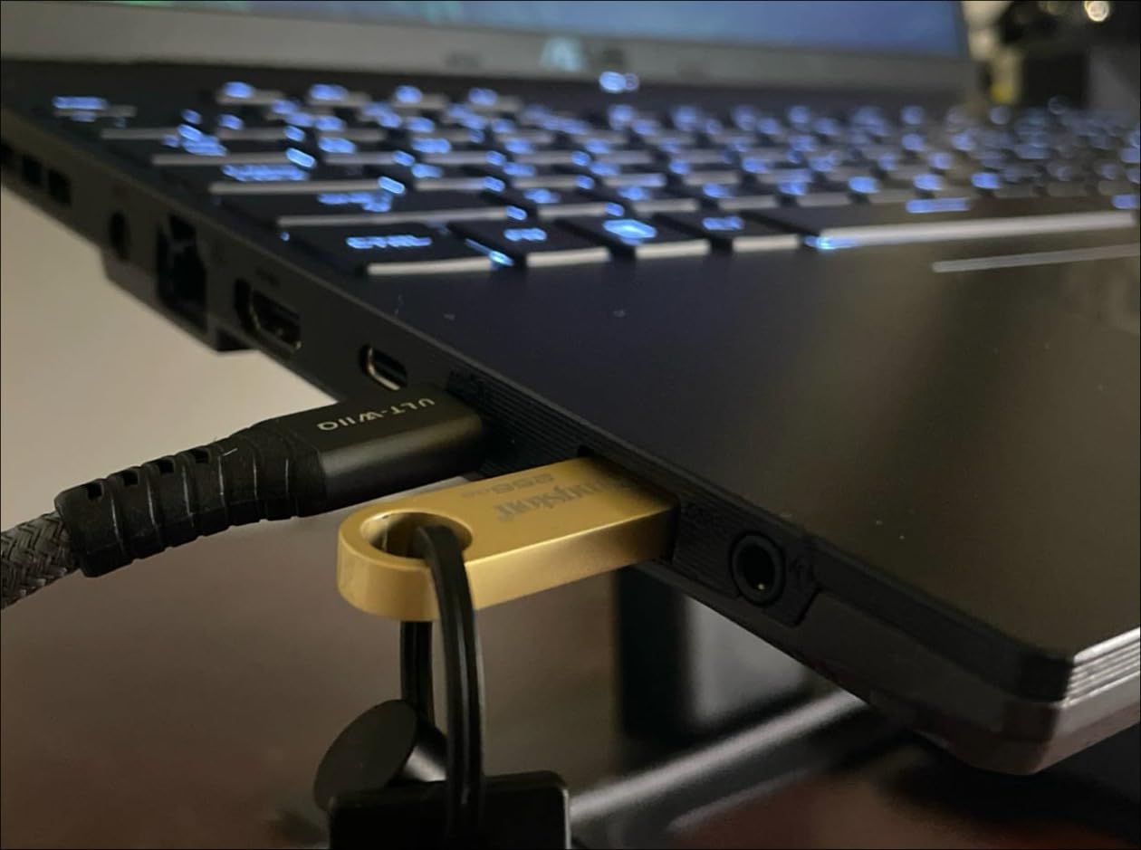 KINGSTON 512Go 220Mo/s Metal USB 3.2 Gen 1 DataTraveler SE9 G3