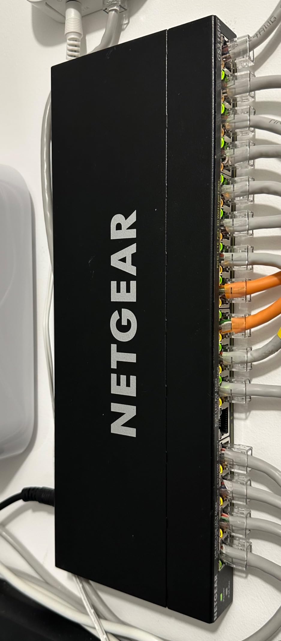 16Port GBPoE+Unmnged Switch 115W+FlexPoE