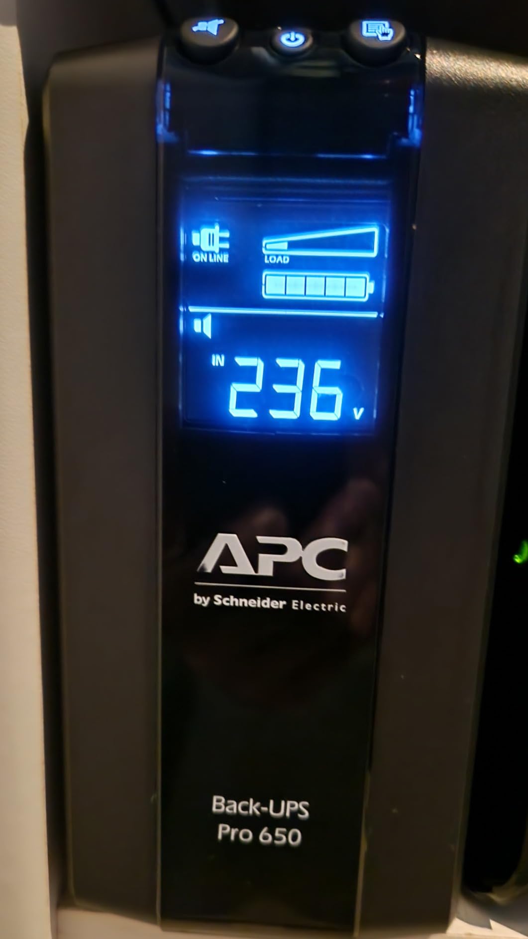 APC Back-UPS Pro BR650MI UPS AC 230V 390Watt 650VA USB output connectors 6 Black
