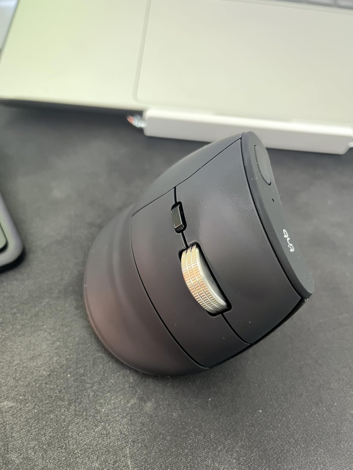 TNB Vertical rechargeable wireless mouse ERGO INFINITE