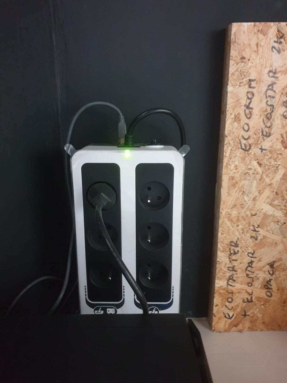 Eaton 3S 700 FR