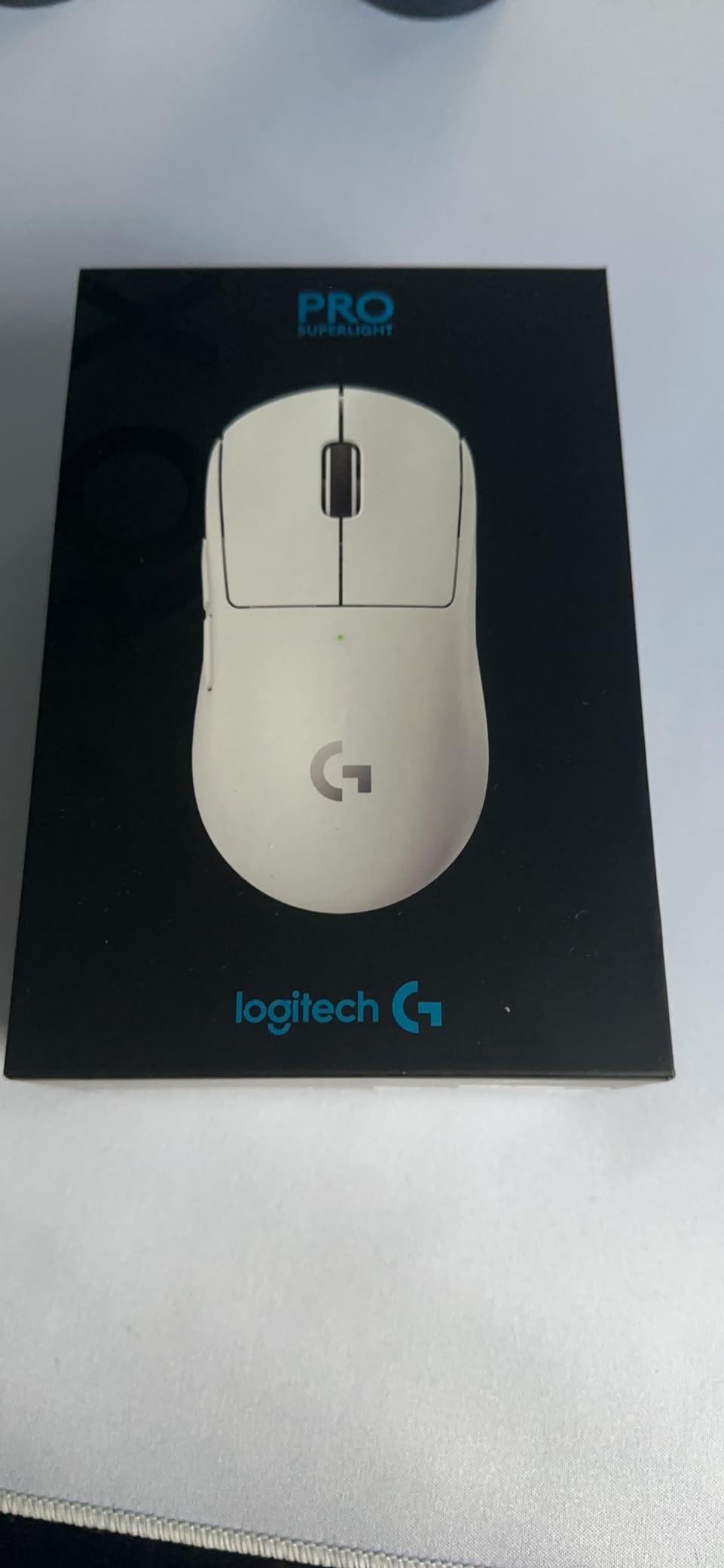 LOGITECH PRO X SUPERLIGHT Wireless Gaming Mouse Mouse optical 5 buttons wireless 2.4 GHz USB LIGHTSPEED receiver white