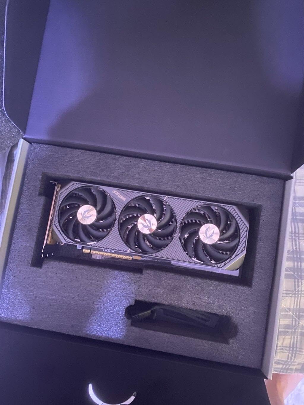 ZOTAC GAMING GeForce RTX 5080 SOLID CORE OC 16Go GDDR7