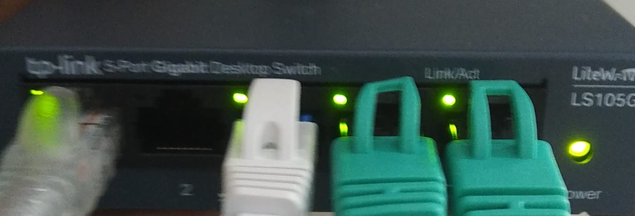 LS105G LiteWave 5-Port GB Desktop Switch