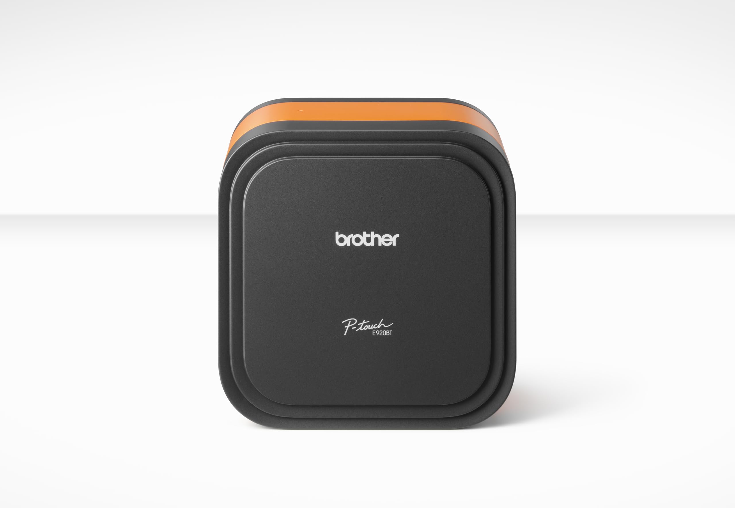 BROTHER PT-E920BT Etiqueteuse professionnelle bluetooth Cube dédiée aux professionnels du bâtiment étiquettes jusquà 36 mm