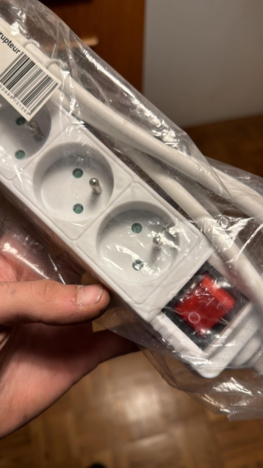 LINDY 6 way Mains Gang Socket with switch FR France