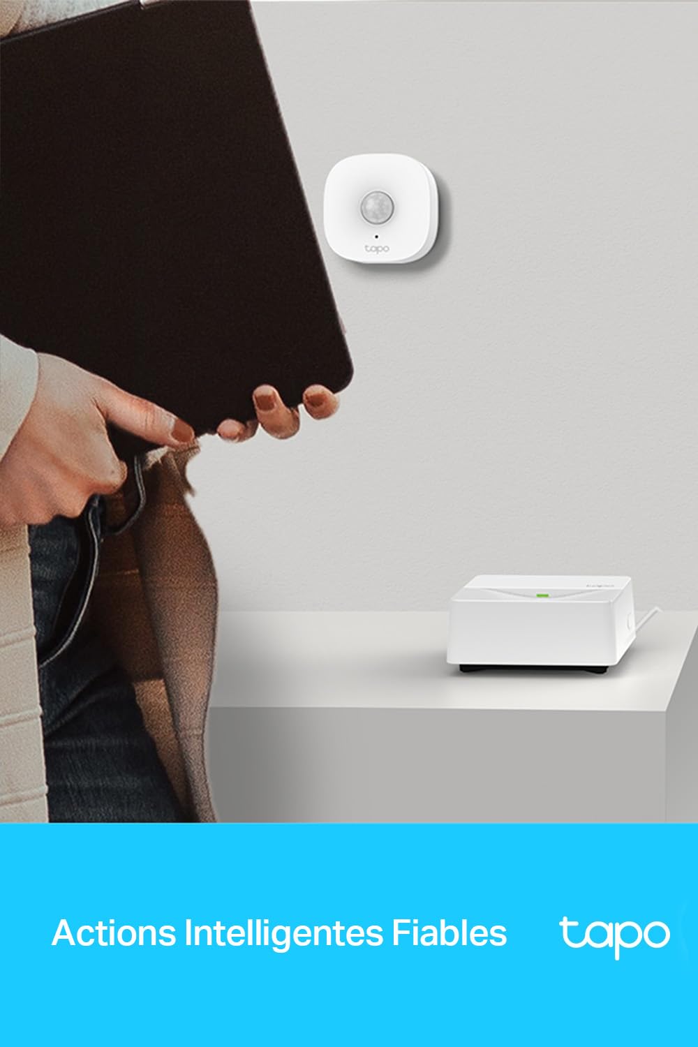 TP-LINK Smart Hub 2.4GHz 868MHz 1x Ethernet Port 90dB Adjustable Audio Alarm 19 Ringtones Up to 64 Switches