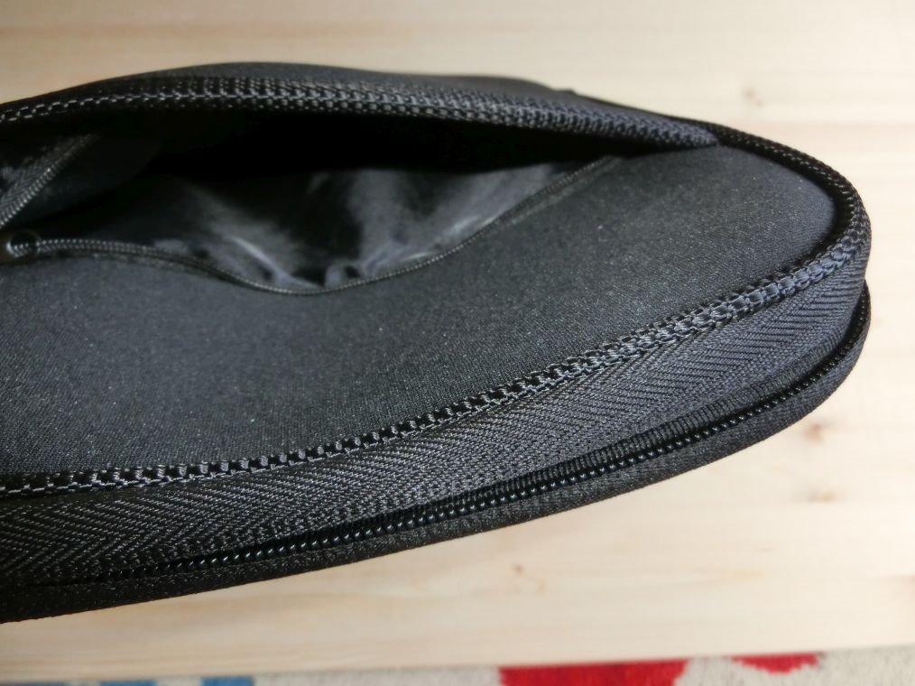 BELKIN Sleeve for MacBook Air 11 small Chromebooks & other 11p devices - Black