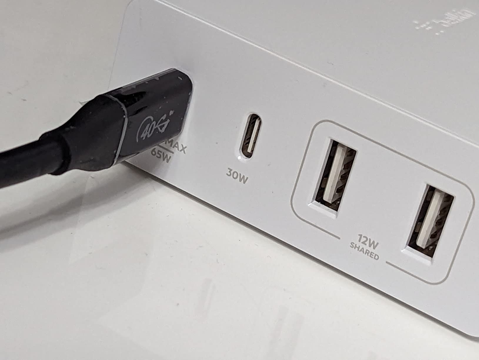 BELKIN Câble USB4 en 0.8m rétrocompatible USB3 100W
