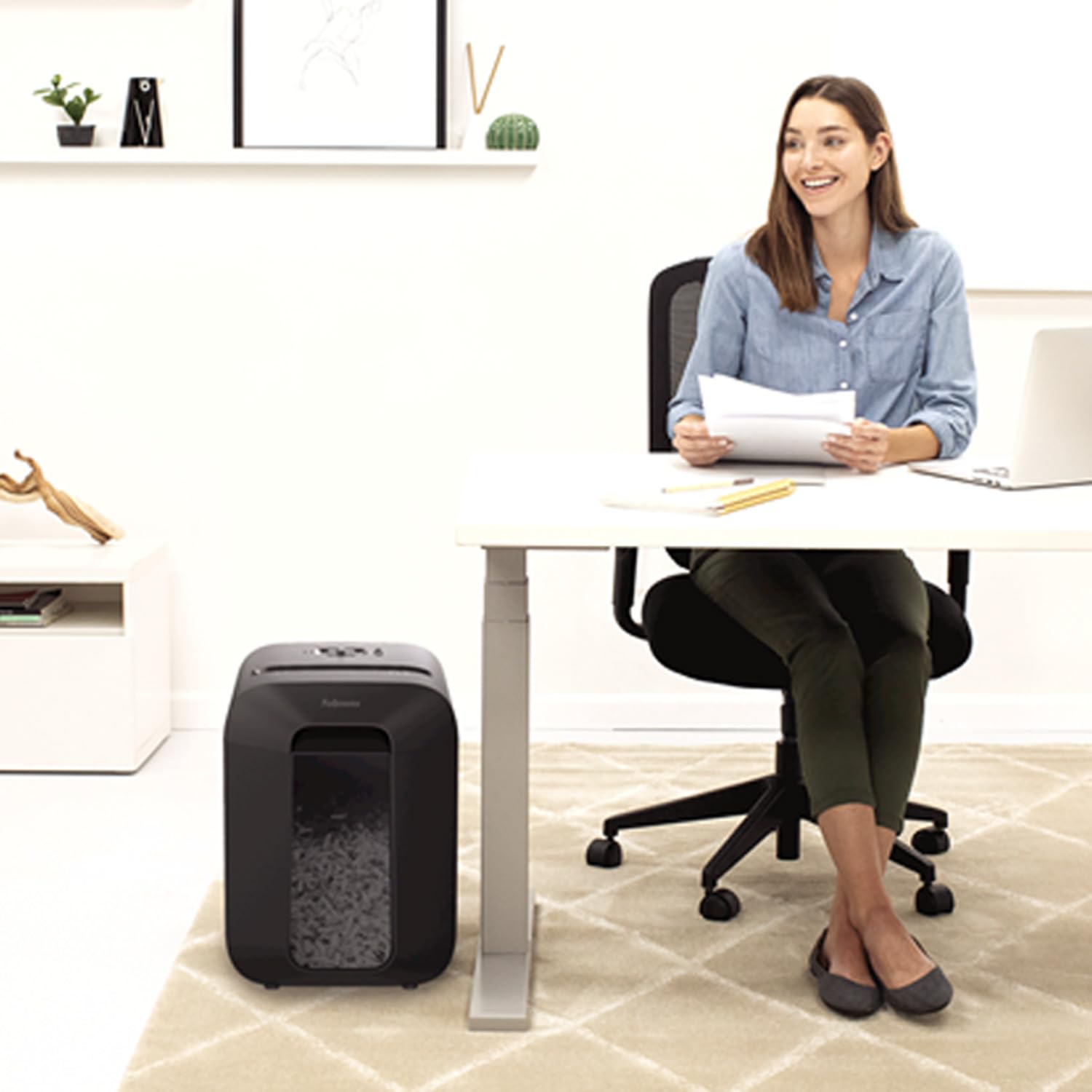 FELLOWES Powershred LX45 Shredder Cross Cut 230V EU