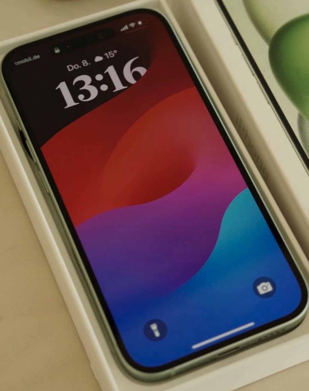 Apple iPhone 15 15,5 cm (6.1") Double SIM iOS 17 5G USB Type-C 256 Go Noir