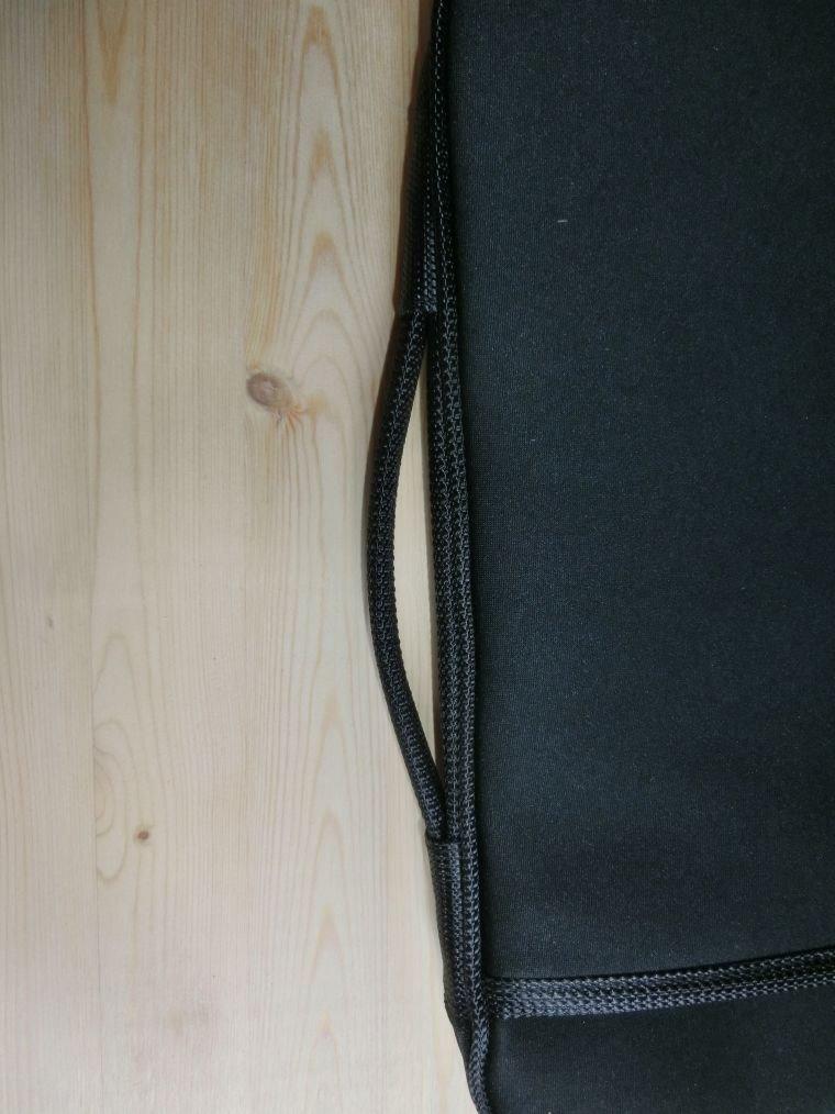 BELKIN Sleeve for MacBook Air 11 small Chromebooks & other 11p devices - Black