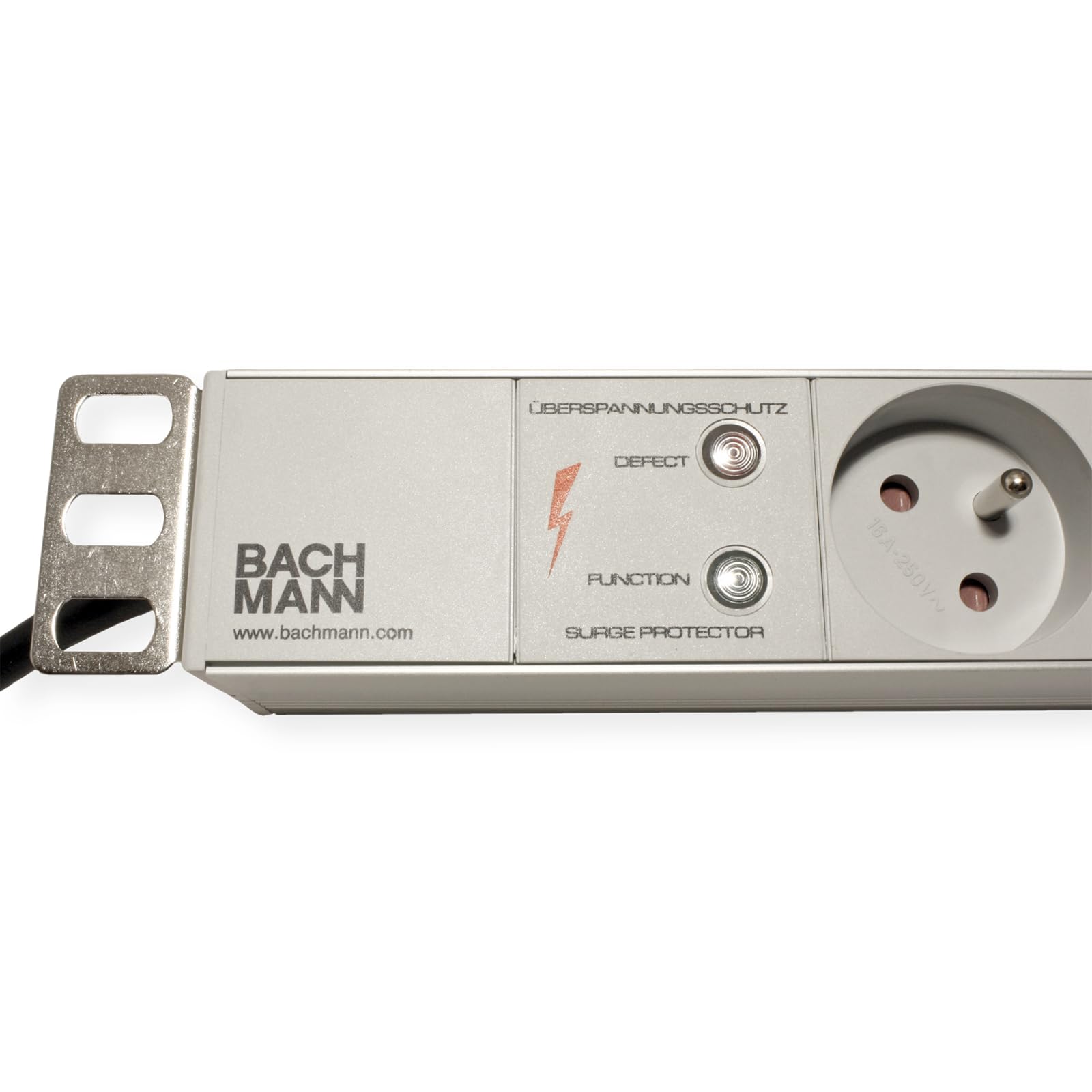 BACHMANN Multiprise 19" 333.4061 8 prises avec interrupteur et parasurtenseur