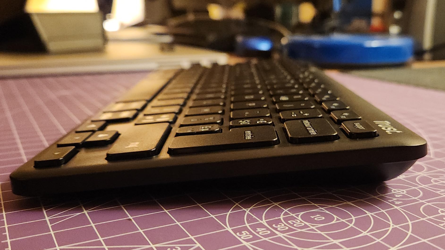 TRUST Pack clavier & souris sans fil LYRA Bluetooth - noir (FR)