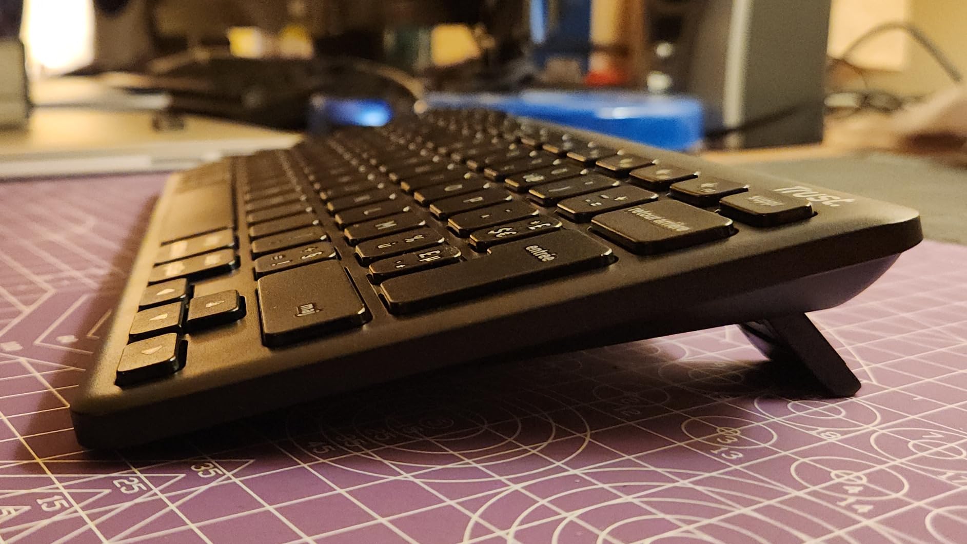 TRUST Pack clavier & souris sans fil LYRA Bluetooth - noir (FR)
