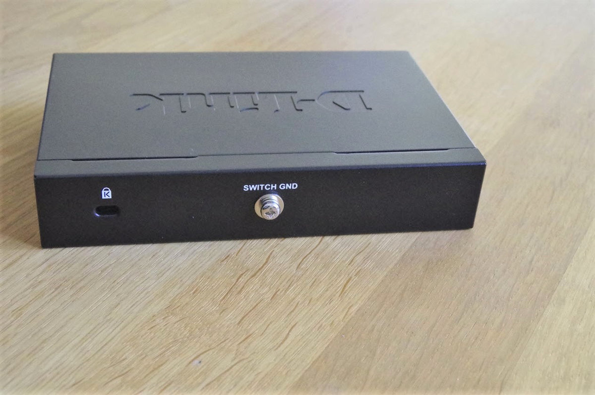 D-LINK 24-Port Layer2 PoE Gigabit Smart Switch 24x 10/100/1000Mbit/s TP RJ-45 Port of which 12 x PoE 802.3af/802.3at802.3x Flow