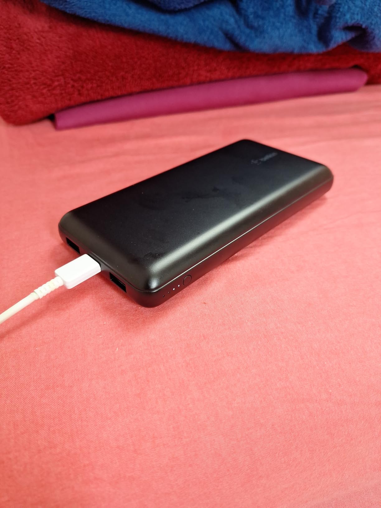 BELKIN Powerbank 20K 15W USB-C cable inclus + 2 USB-A Rose