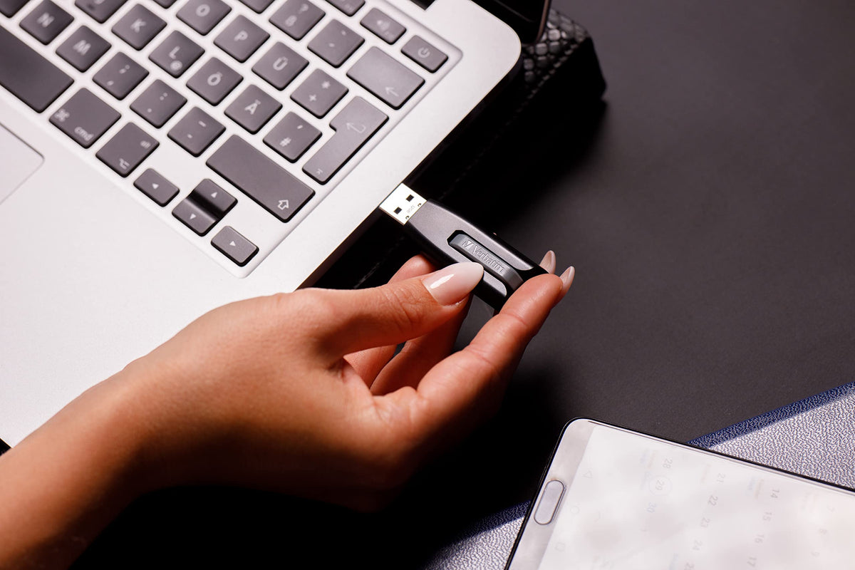 USB DRIVE 3.0 256GB STORE N GO V3