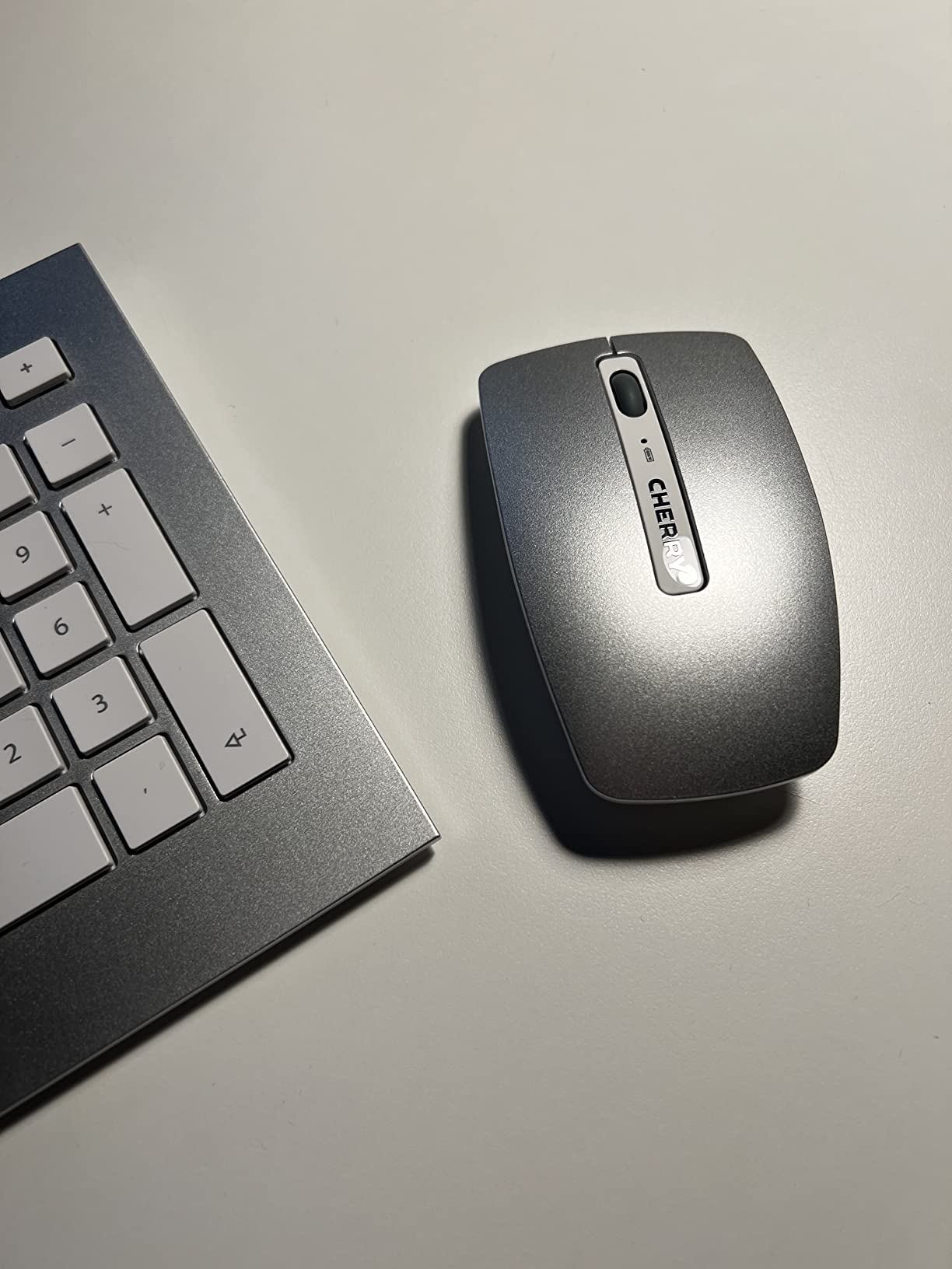 CHERRY Pack clavier & souris DW 8000 Sans fil Argent/Blanc