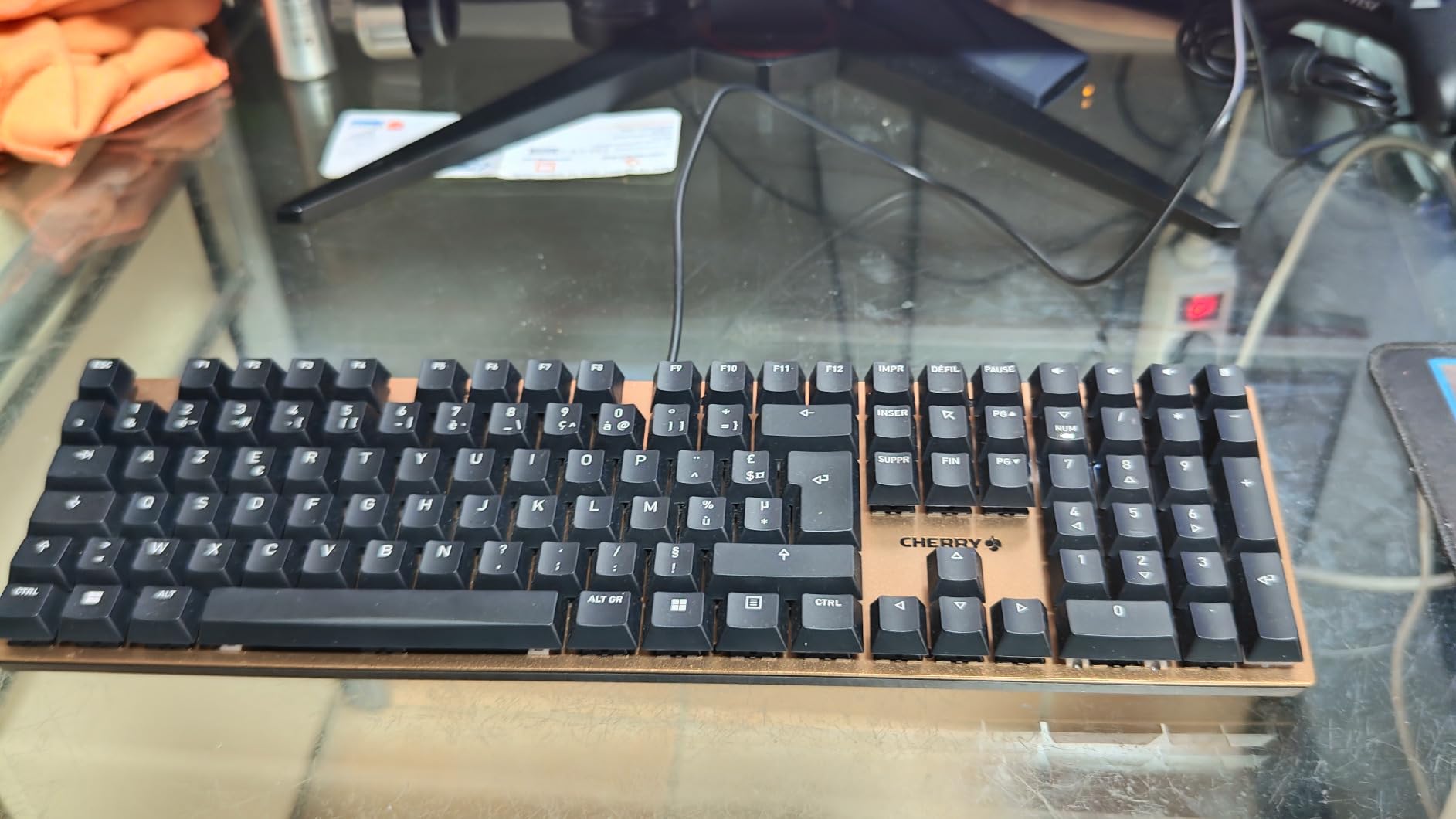 CHERRY Clavier mécanique KC 200 MX USB MX2A Silent Red, noir