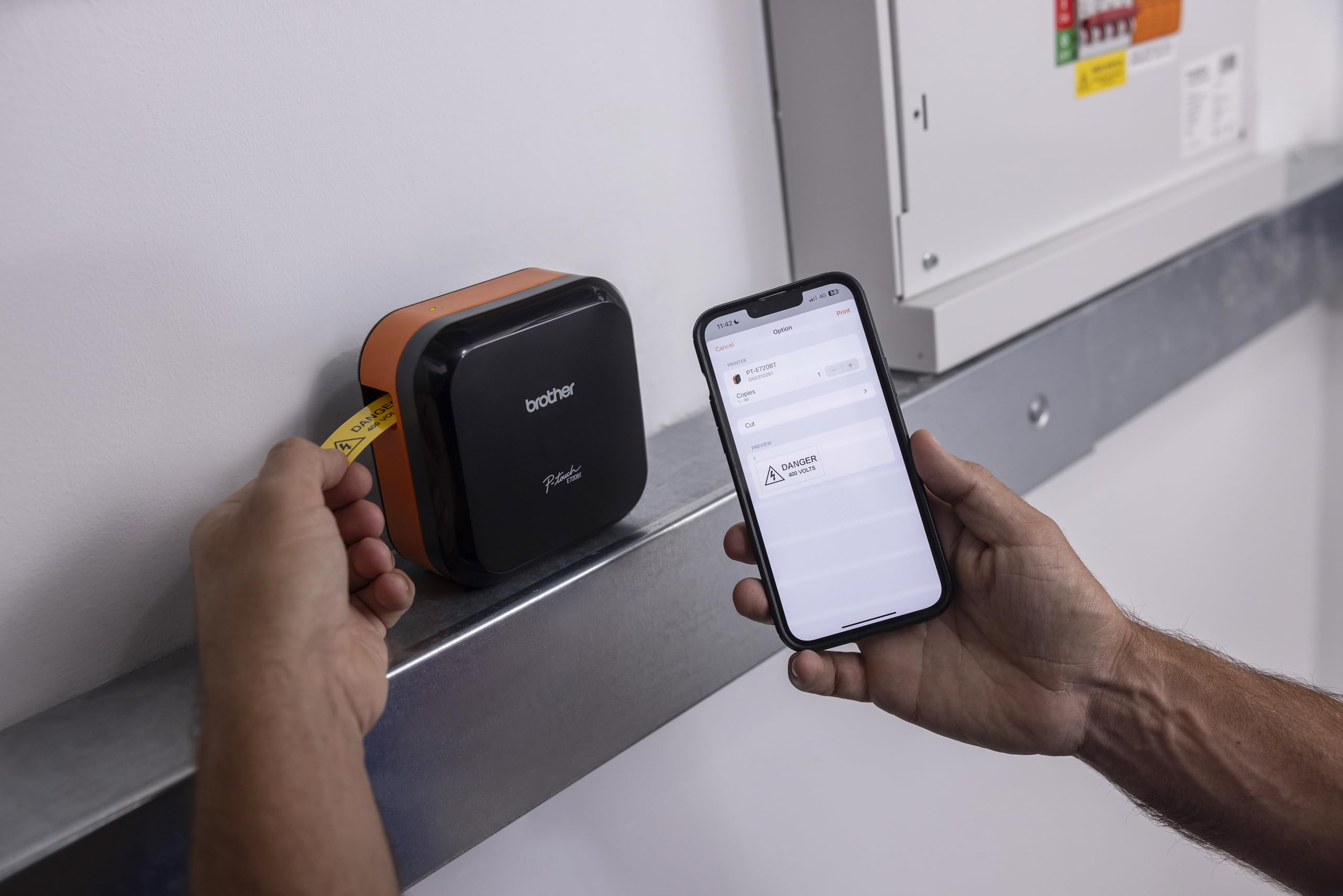 BROTHER PT-E920BT Etiqueteuse professionnelle bluetooth Cube dédiée aux professionnels du bâtiment étiquettes jusquà 36 mm