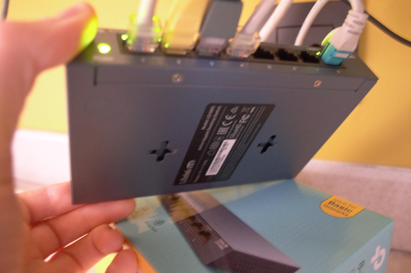 LS108G LiteWave 8-Port GB Desktop Switch