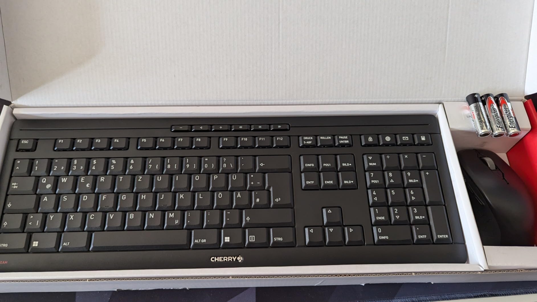 CHERRY Pack clavier / souris Stream Desktop Comfort AZERTY s